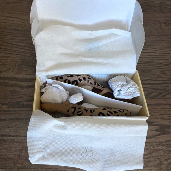 NWT Cosy Island Heels - Picture 4 of 6